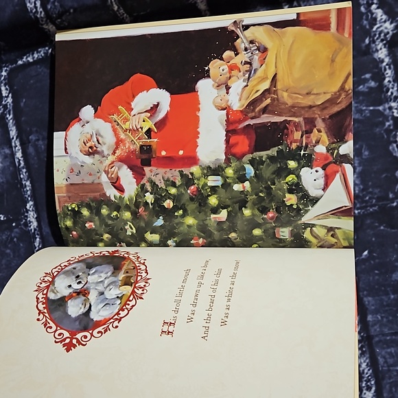 Disney Book Bundle of 2 + 1 Christmas Book - Picture 8 of 9